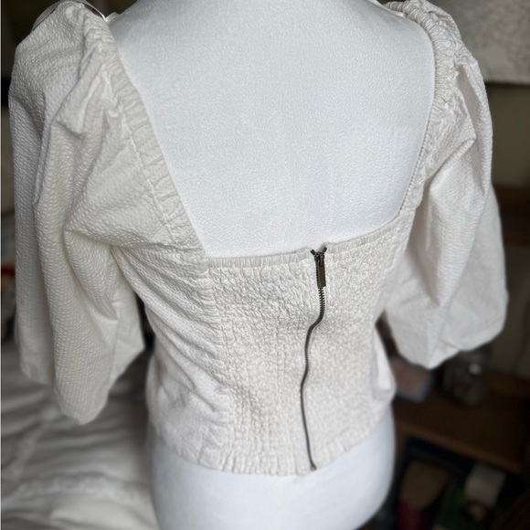 1. State White Puff Sleeve Crop Top - Picture 5 of 6